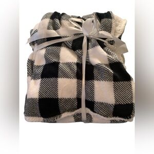 Hobby Lobby Black and White Checkered  fuzzy Blanket, New with tags